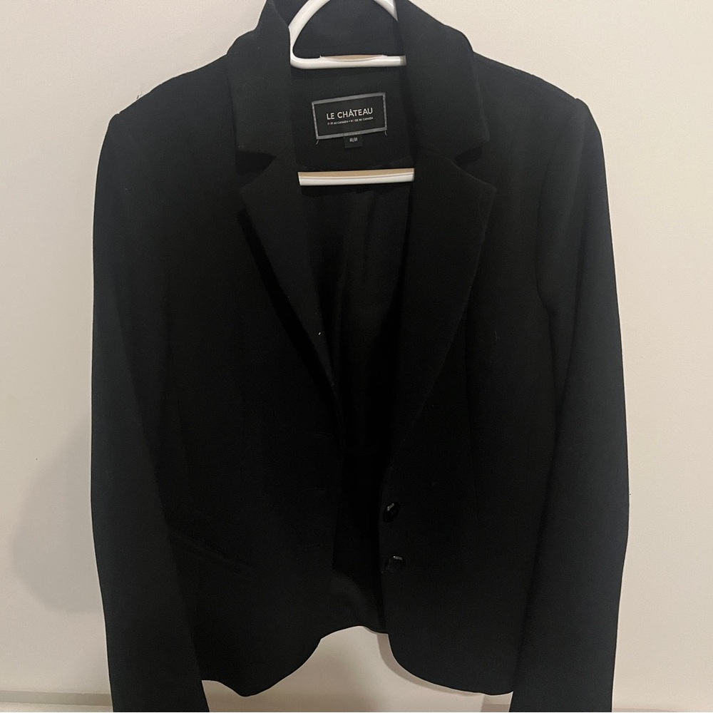 Le château black blazer